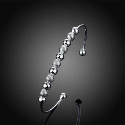 New 925 Sterling Silver filled ladies bangle with bead and sandblasted detail
