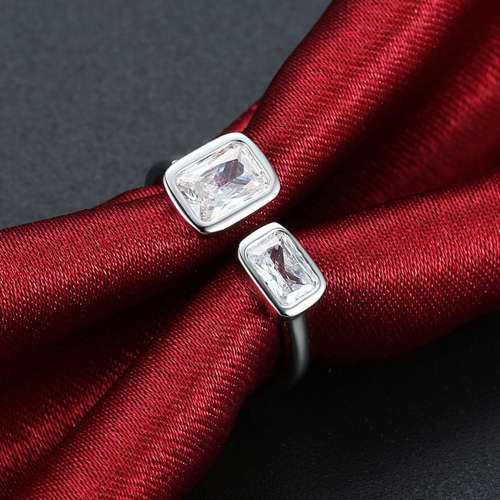 18K RGP in white gold, Ladies dual simulated diamond ring