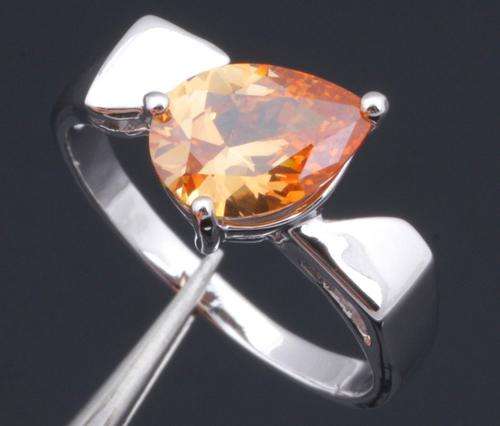 *Reduced shipping* New ladies 925 sterling silver filled Morganite crystal ring