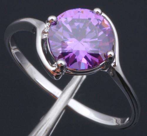 *Reduced shipping* New ladies 925 sterling silver filled round setting amethyst crystal ring