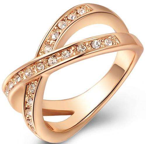 *Local Stock* New ladies 18K RGP interlinked Engagement ring with AAA Zircons
