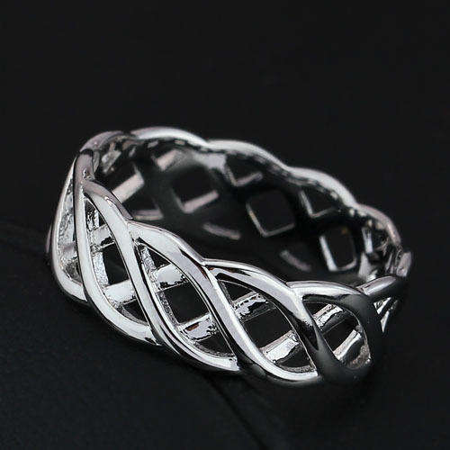 *FREE SHIPPING* New, 18K RGP white gold interweaved ladies ring. 6mm