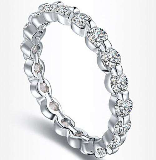 Local stock, New 18K RGP white gold ladies complete circle crystal ring. A gorgeous piece