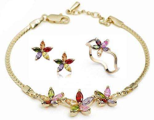 *Local Stock* New 18K RGP rose gold flower bracelet, ring and earring set. Stunning