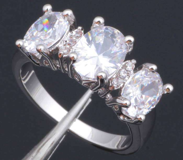 *Local Stock* 925 sterling silver filled stunning 7ct Zircon engagement ring