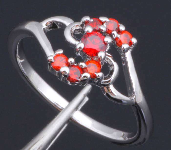 *Local Stock* 925 sterling silver filled red Garnet dainty ladies S shape ring, Stunning