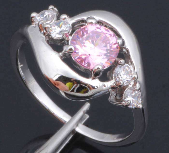 *FREE SHIPPING* 925 sterling silver filled Gorgeous Designer ladies Topaz with zircon accent ring
