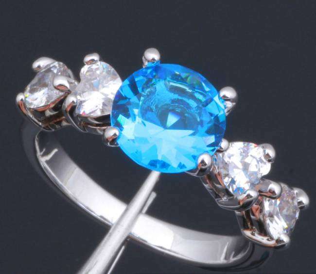 *Local Stock* 925 sterling silver filled Gorgeous Designer ladies Blue Sapphire gemstone ring