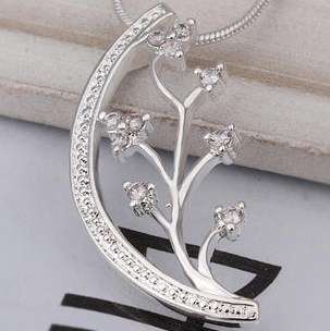New 925 Sterling silver filled Stylish ladies Tree design pendant, option add Matching Earrings