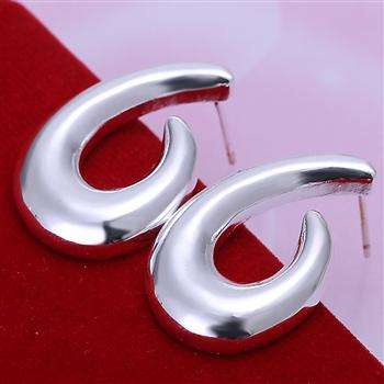 New 925 Sterling silver filled Ladies Nautilus style earrings. Absolutely Gorgeous.