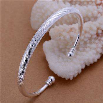 Local stock, New 925 Sterling silver filled fine detail ladies cuff bangle
