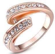 New 18K RGP rose gold ladies twist style ring with AAA genuine Austrian crystals
