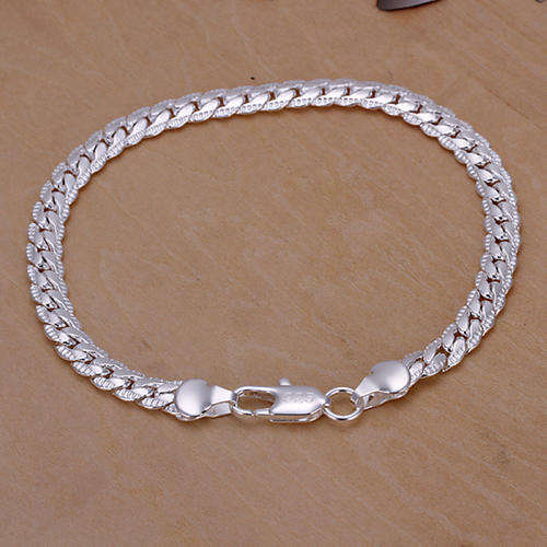 New 925 Sterling silver filled Ladies plain design bracelet with fine detail