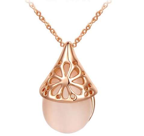 New 18K RGP in rose gold Ladies pendant with moonstone and fine detail + FREE chain