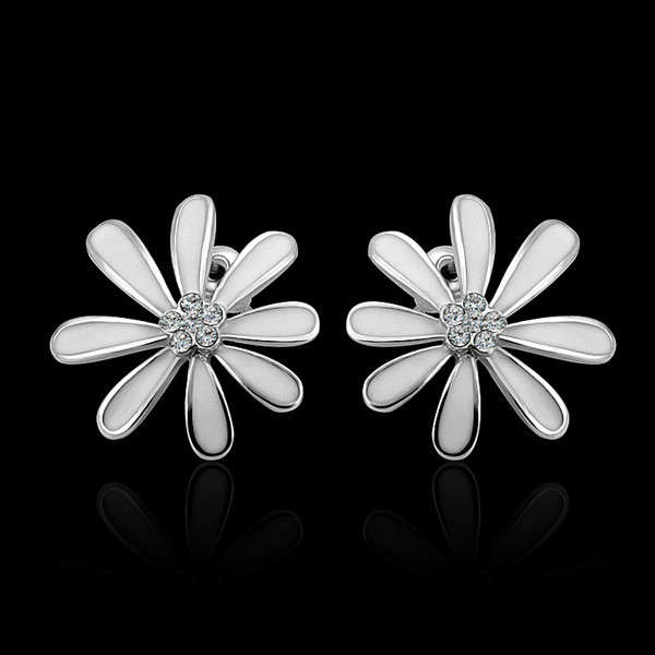 18K RGP in white gold, Cute ladies flower stud earrings with crystal detail