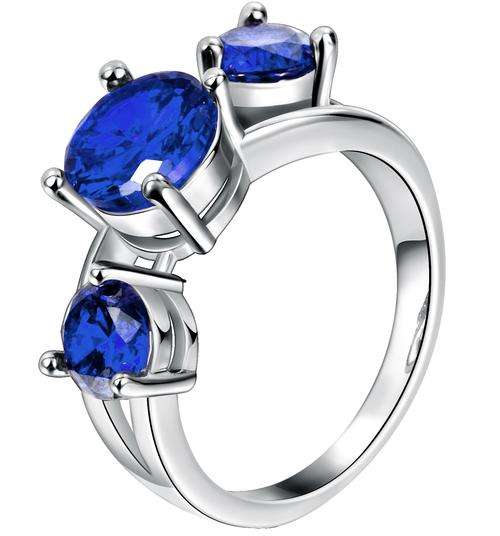New 925 Sterling Silver filled Ladies blue Tri Crystal ring, tanzanite color