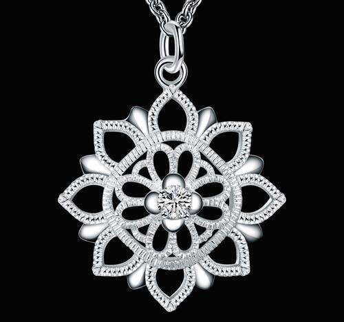 New 925 Sterling silver filled Ladies Flower pendant with filigree symetry detail and FREE chain