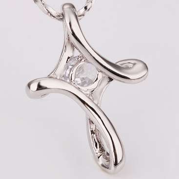 18K RGP in white gold, ladies delicate Cross pendant with AAA crystal inner + FREE chain included