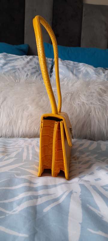 SA Fashion Master Pieces: Ladies Handbags