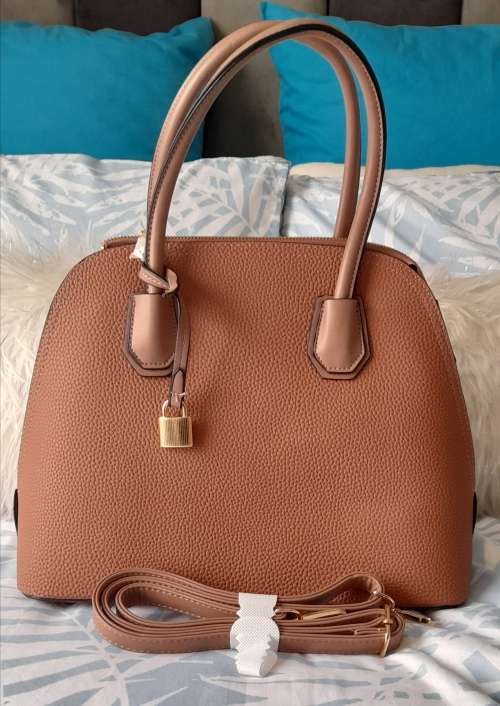 SA Fashion Master Pieces: Ladies Handbags