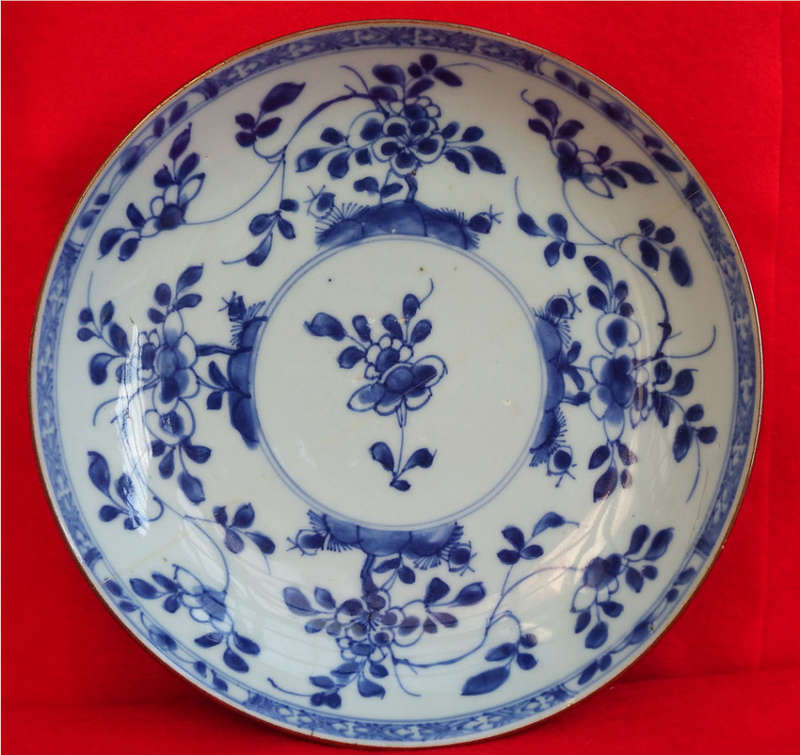 Blue and white Chinese ¿Batavia¿ (Capuchin) Porcelain Bowl. Circa 1750. Ref. P-61
