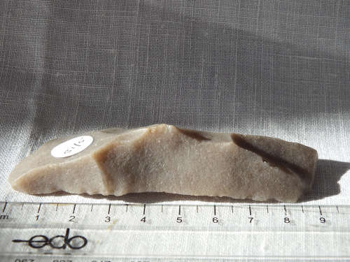 Mesolithic/Neolithic. Quartzite blade or scraper. 9600 - 4000 BCE - Ref. # SI/5