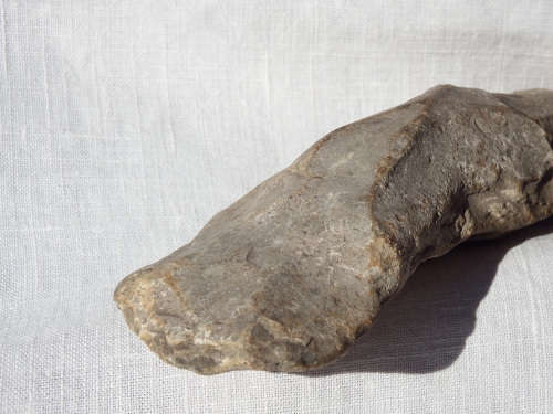 Mesolithic/Neolithic Quartzite flaked axe, or hand axe? Around 11,600  4000 years BCE - Ref. # SI/6