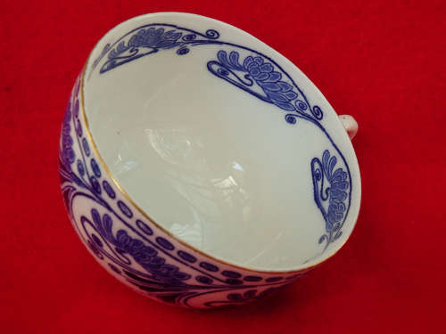 Royal Doulton trio Sandhurst pattern 1902-1922. Ref. C/80