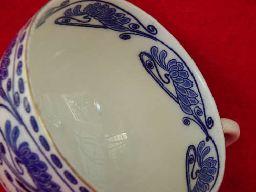 Royal Doulton trio Sandhurst pattern 1902-1922. Ref. C/83