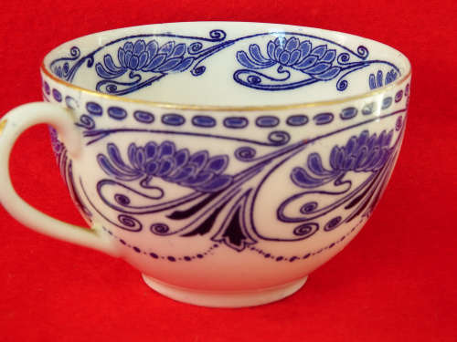Royal Doulton trio Sandhurst pattern 1902-1922. Ref. C/83