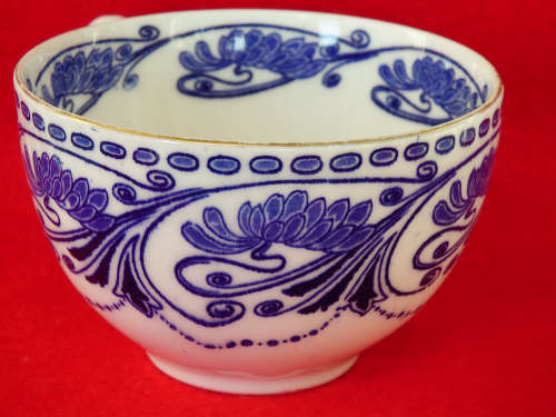 Royal Doulton trio Sandhurst pattern 1902-1922. Ref. C/84