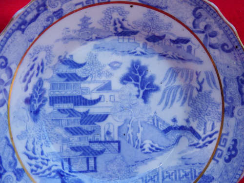 Antique Georgian  porcelain Chinoiserie teacup and saucer Circa 1810-1820 Ref. C-92