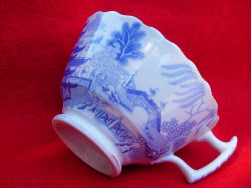 Antique Georgian  porcelain Chinoiserie teacup and saucer Circa 1810-1820 Ref. C-92