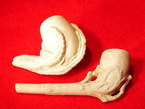 Two Early clay Tobacco Pipes Circa 1840  1880 Ref. CL-15