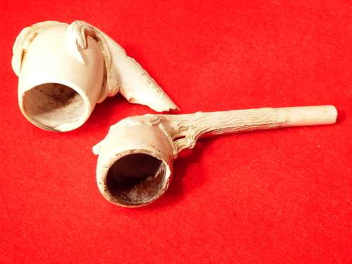 Two Early clay Tobacco Pipes Circa 1840  1880 Ref. CL-15