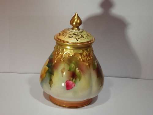 Royal Worcester Potpourri Vase Dated 1910 Ref. OR-35
