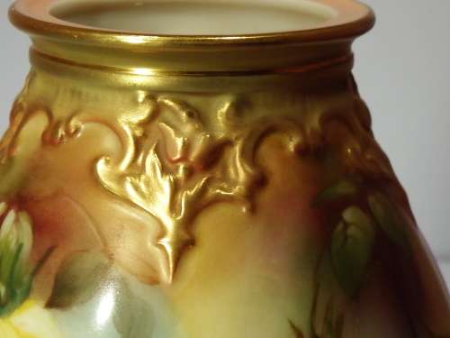 Royal Worcester Potpourri Vase Dated 1910 Ref. OR-35
