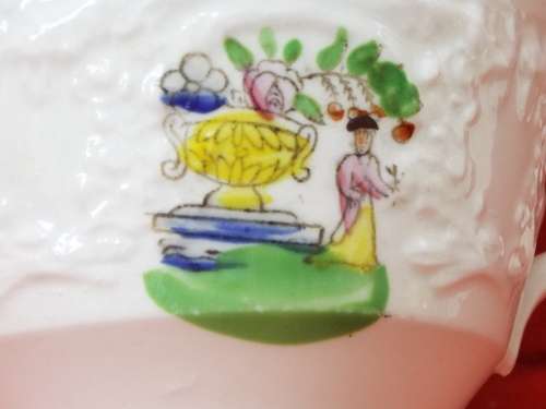 Georgian Chinoiserie porcelain Cup and Saucer Circa 1820-1830 Ref. C-96