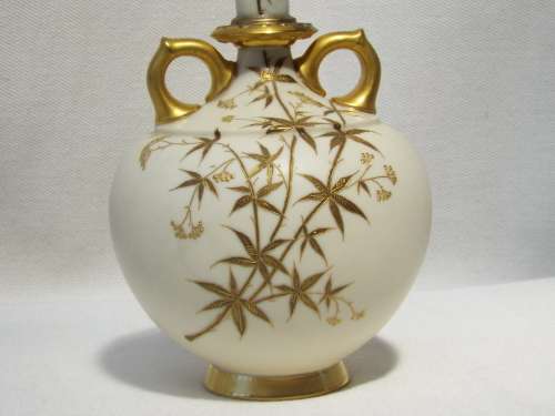 A 19th century Royal Worcester Bud Vase, decorated with gilded foliate sprays Dated 1885. Ref OR/43
