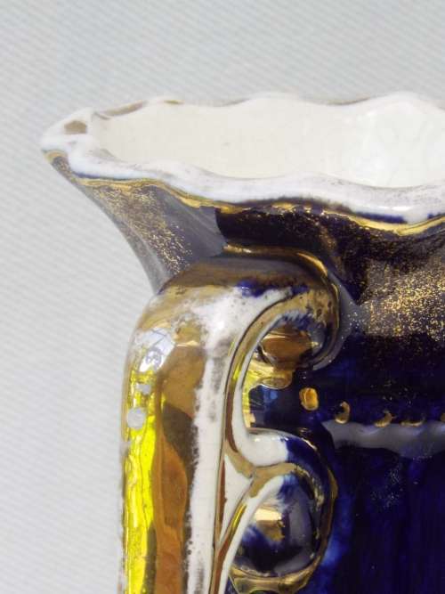 Antique Gaudy Welsh earthenware ceramic Trumpet Vase. C 1840-1880. Ref. OR-44