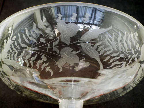 Antique Georgian Engraved hand blown Glass Compote/Centre piece. Ref.GL/9