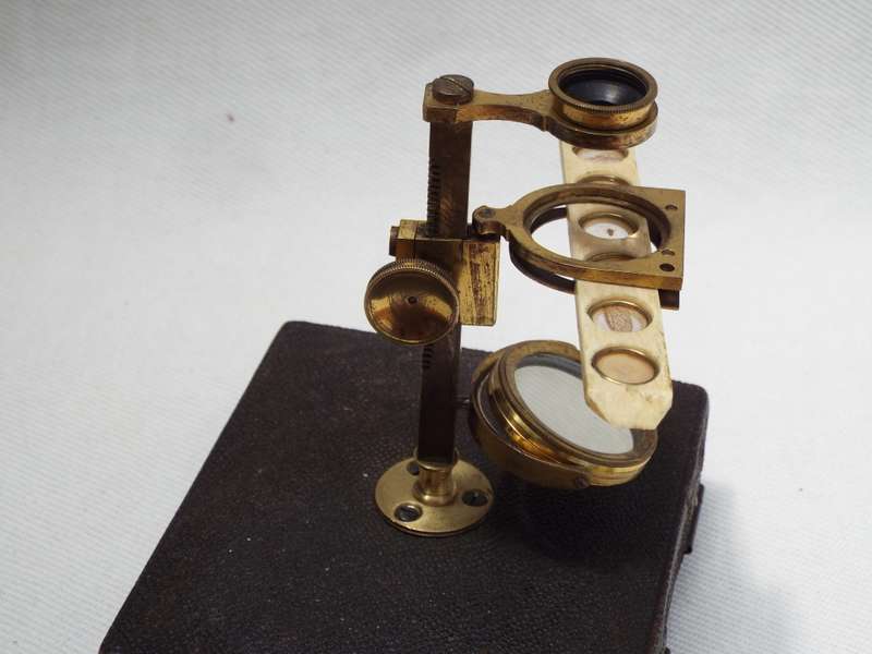 A rare Ellis Aquatic type botanical field microscope circa 1780-1810. Ref.MA/37