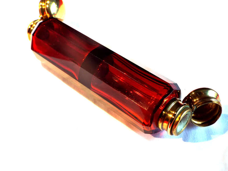 A Cranberry Red double ended Scent Bottle Circa 1860-1900. Ref.JW/5