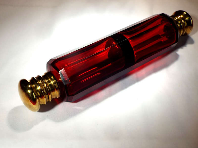A Cranberry Red double ended Scent Bottle Circa 1860-1900. Ref.JW/5