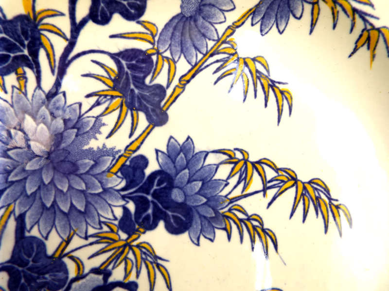 Spode Bamboo and Rock pattern Plate 1795-1810. Ref. P102