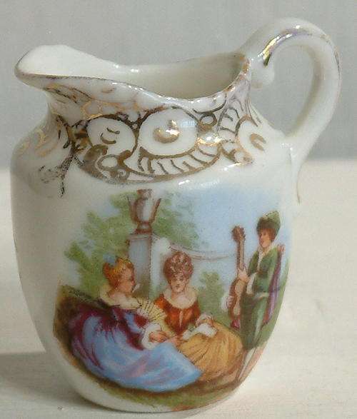 Von Schierholz Plaue miniature porcelain Jug Circa 1865-1890 - Ref Feb01