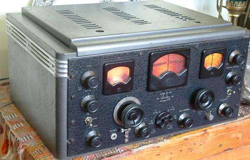 World War 2 Hallicrafters SX-28 Super SKYRIDER Receiver Circa 1943