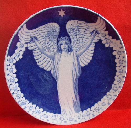 Antique Furnival Commemorative Plate depicting 'Angel" by Gerhard Heilmann 1906 Ref.P15