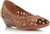 TAN LOW WEDGE HEEL - SIZE 5