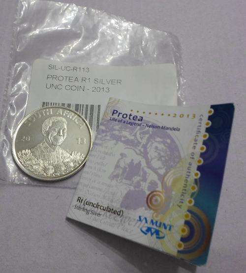 *** 2013 MANDELA UNC COIN !!! *** Grab a Bargain!!!